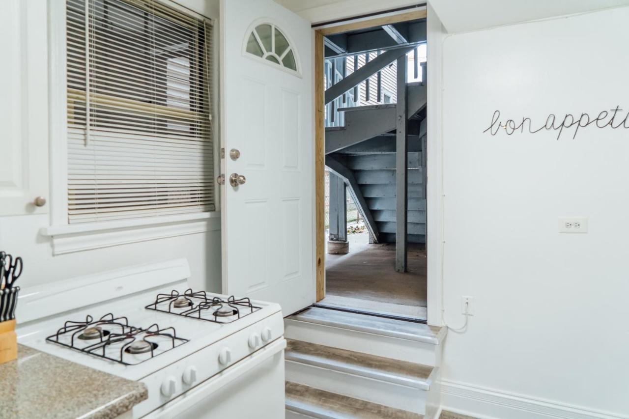 Cozy & Stylish 2Br Apt Near O'Hare Int'L Airport - Central Cozy Dunning Exterior photo