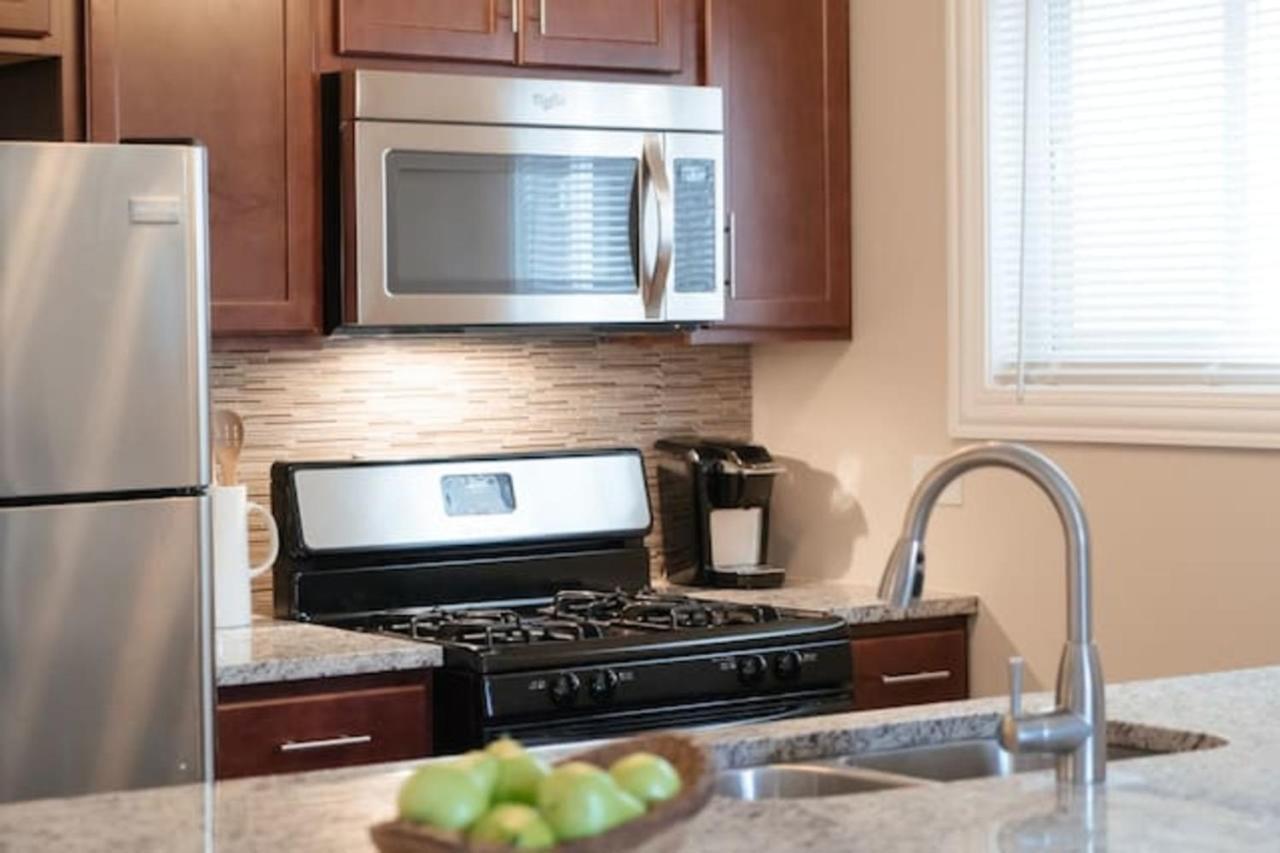 Cozy & Stylish 2Br Apt Near O'Hare Int'L Airport - Central Cozy Dunning Exterior photo